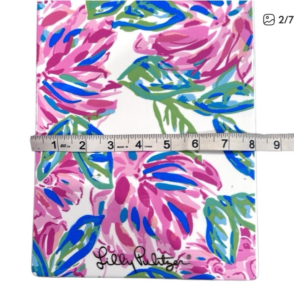 Lilly Pulitzer Signature Plate - Picture 2 of 4